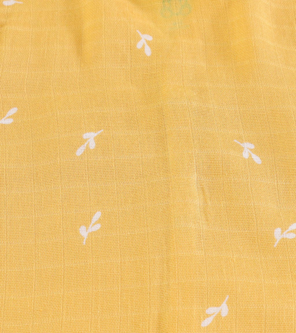 Golden Leaf Minimalist